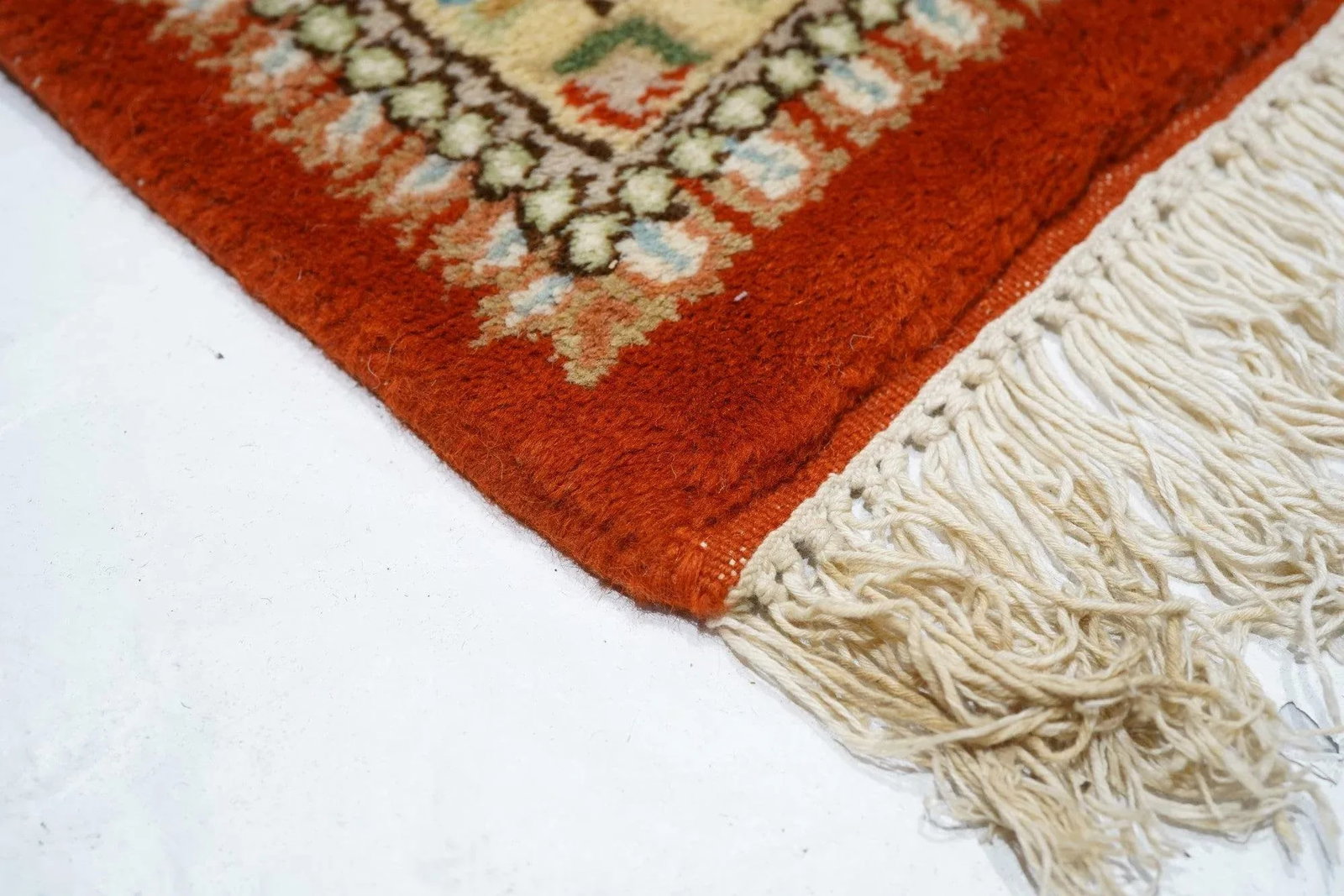 Contemporary Hand Knotted Red Tabriz Rug 8'10'' X 11'10'' - 4