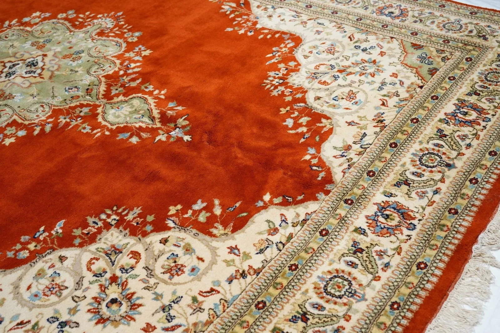 Contemporary Hand Knotted Red Tabriz Rug 8'10'' X 11'10'' - 9
