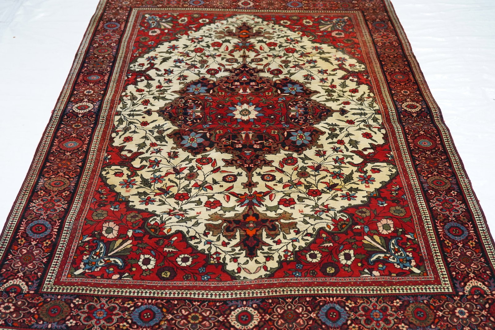 Antique Farahan Sarouk Rug 4'3'' X 6'4'' - 8
