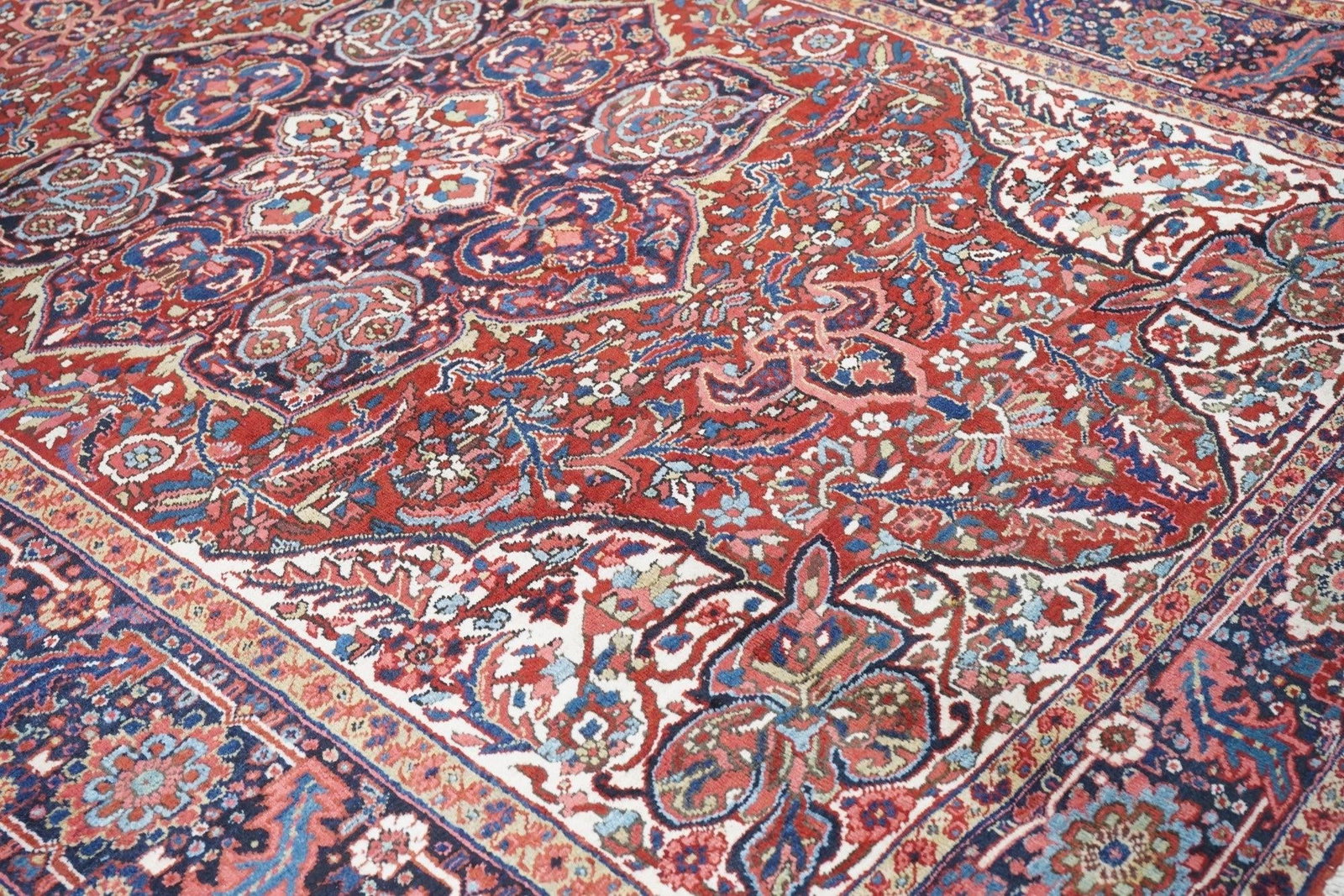 Vintage Heriz Rug 8'2'' X 11'7'' - 5