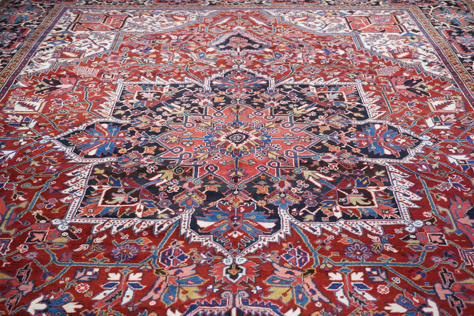 Vintage Heriz Rug 11'2'' X 15'2'' - 5