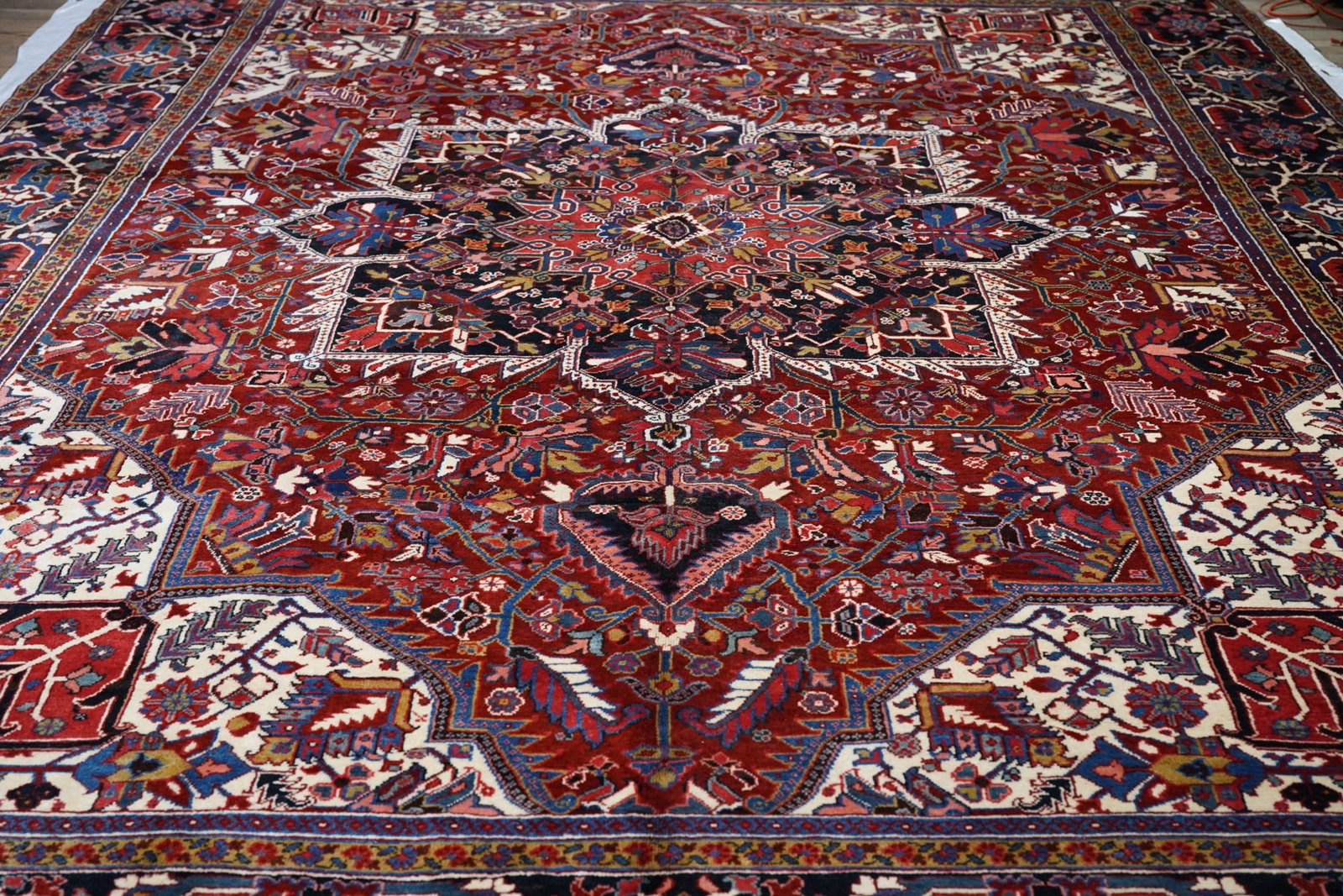 Vintage Heriz Rug 11'2'' X 15'2'' - 6