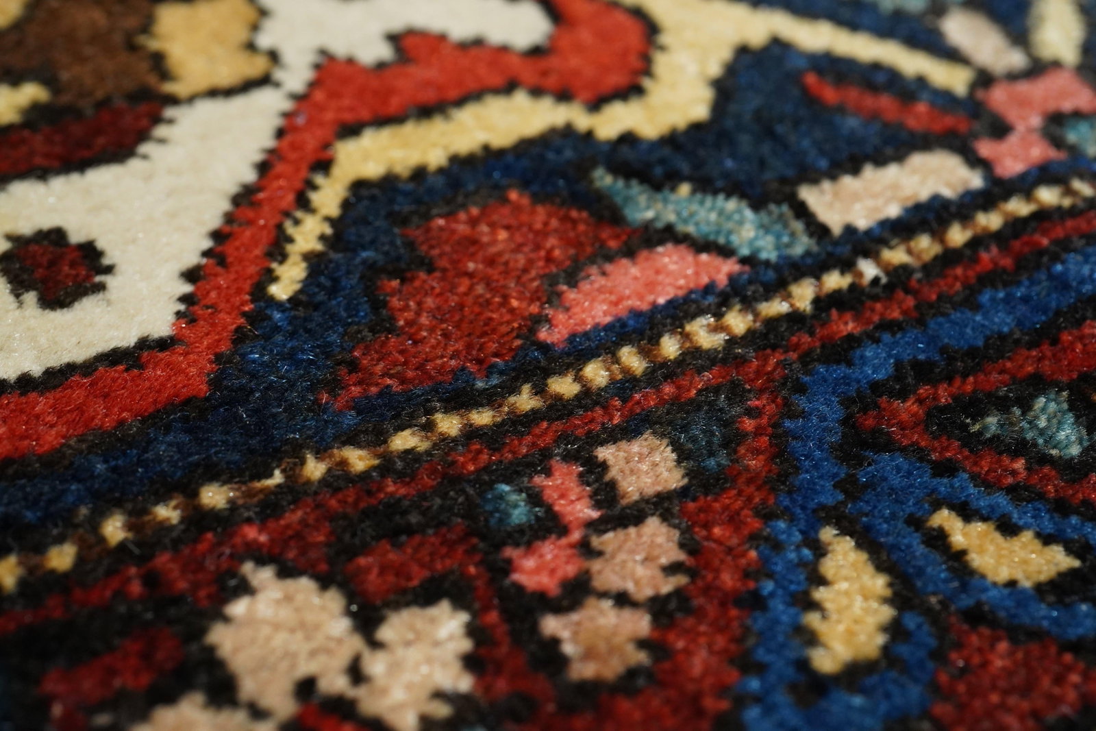 Vintage Bakhtiari Rug 10'2'' X 12'1'' - 10