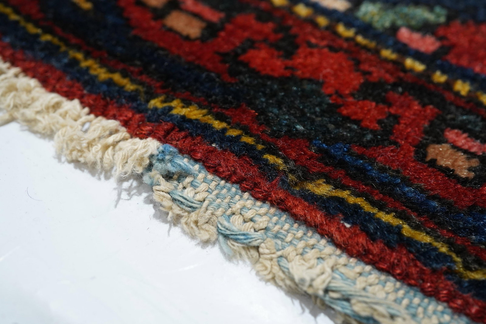 Vintage Bakhtiari Rug 10'2'' X 12'1'' - 4