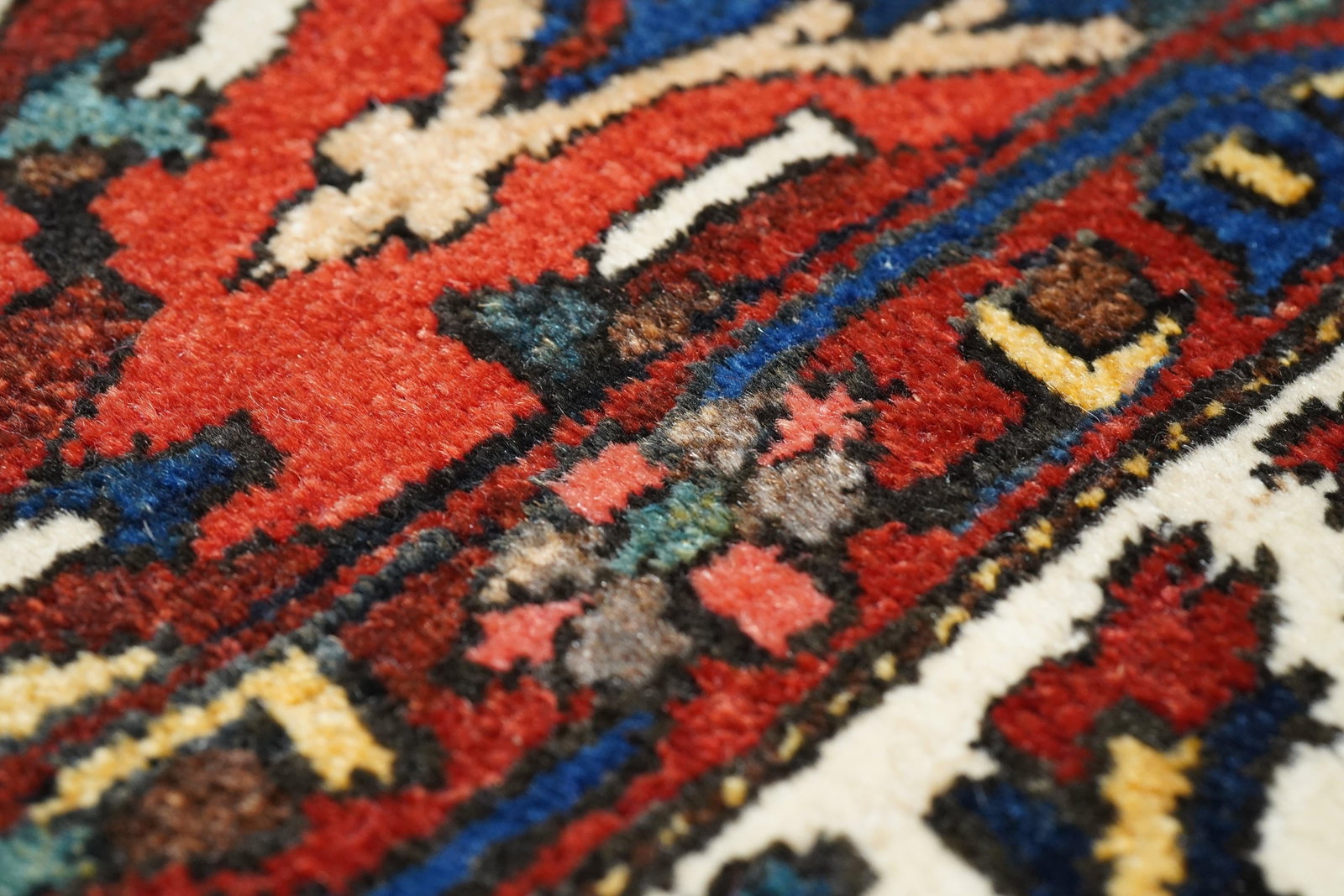 Vintage Bakhtiari Rug 10'2'' X 12'1'' - 6