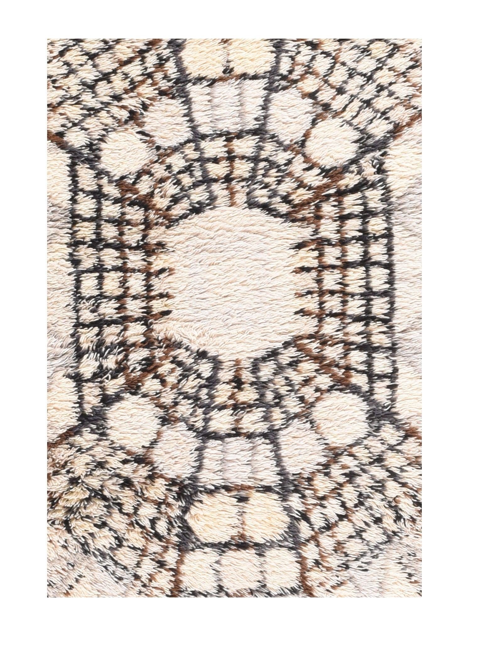 Fine Vintage Swedish Rug/Carpet, Hand Knotted, Circa 1950's, Size 4' X 5'8" - 2