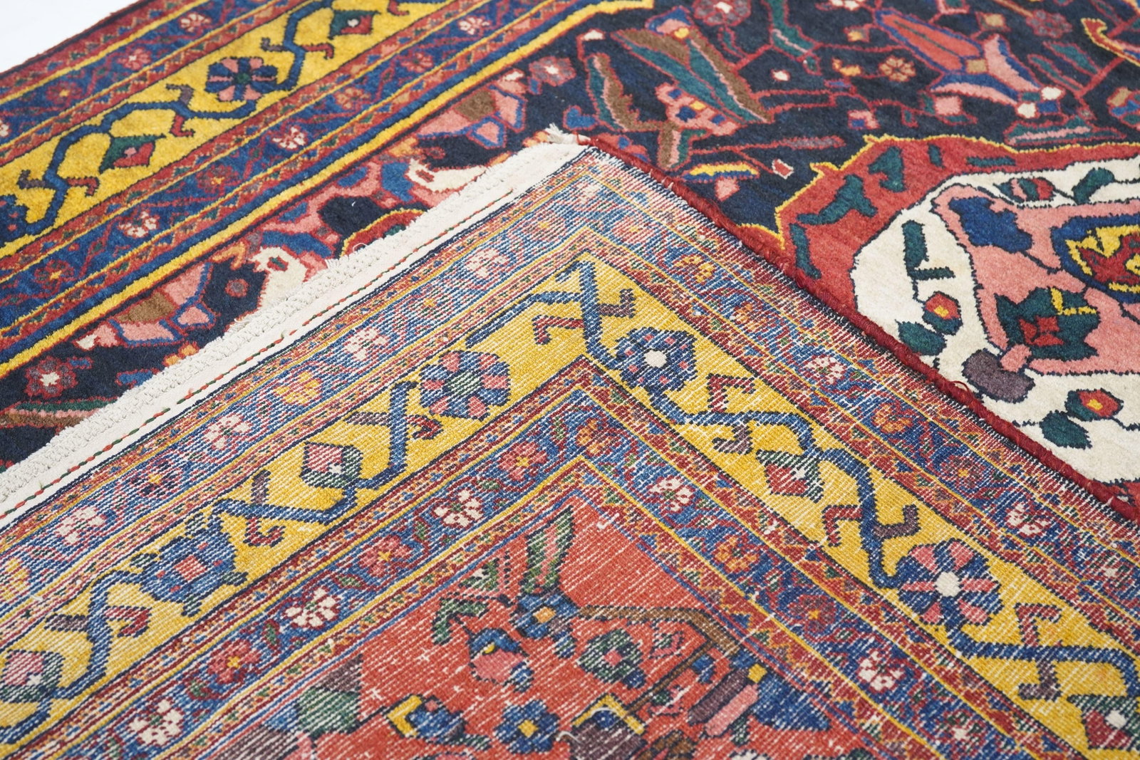 Antique Bakhtiari Rug 5'0'' X 6'4'' - 11