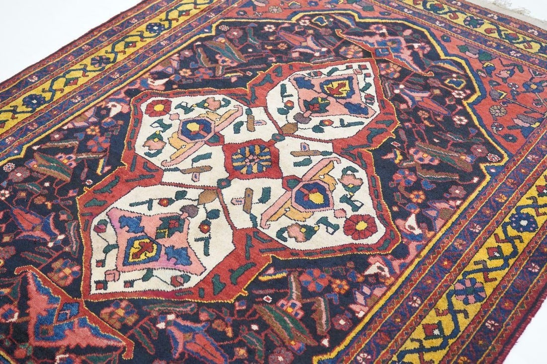 Antique Bakhtiari Rug 5'0'' X 6'4'' - 3