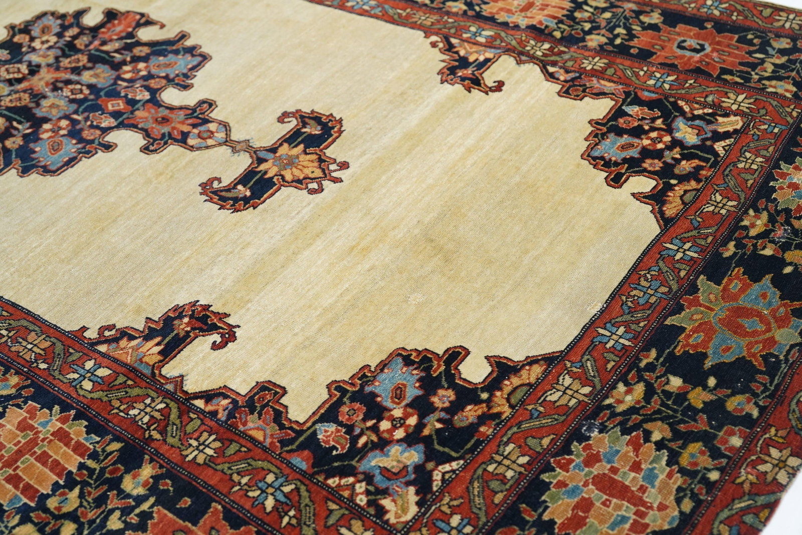 Late 18th Century Antique Farahan Sarouk Rug 4'1'' X 7'0'' - 7