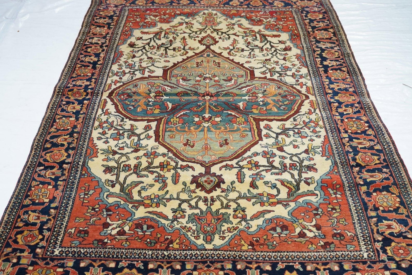 Antique Farahan Sarouk Rug 4'3'' X 6'7'' - 8