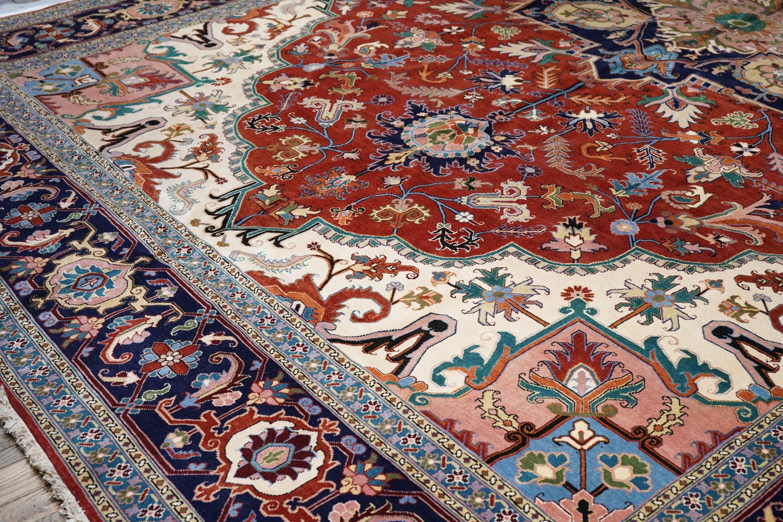 Vintage Heriz Rug 13'2'' X 19'6'' - 8