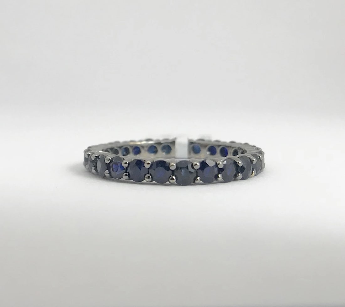 Dark Blue Sapphire Eternity Band Ring 14K White Gold 1.90 CTW, Size 5.5, 1.64 Gr - 9