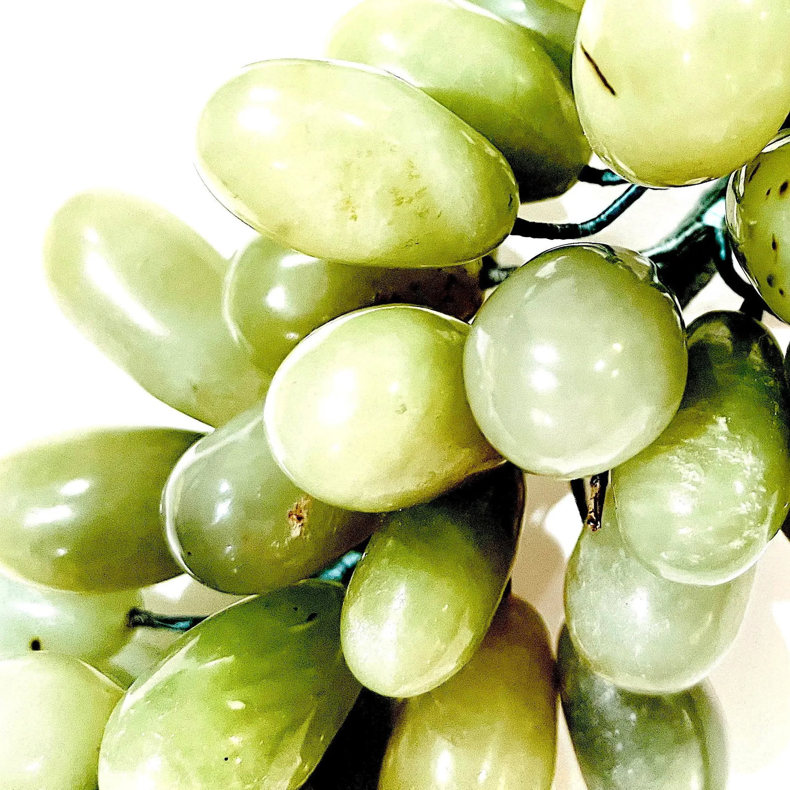 Late 20th Century Large Cluster of Chinese Carved Jade Grapes and Leaves - 5