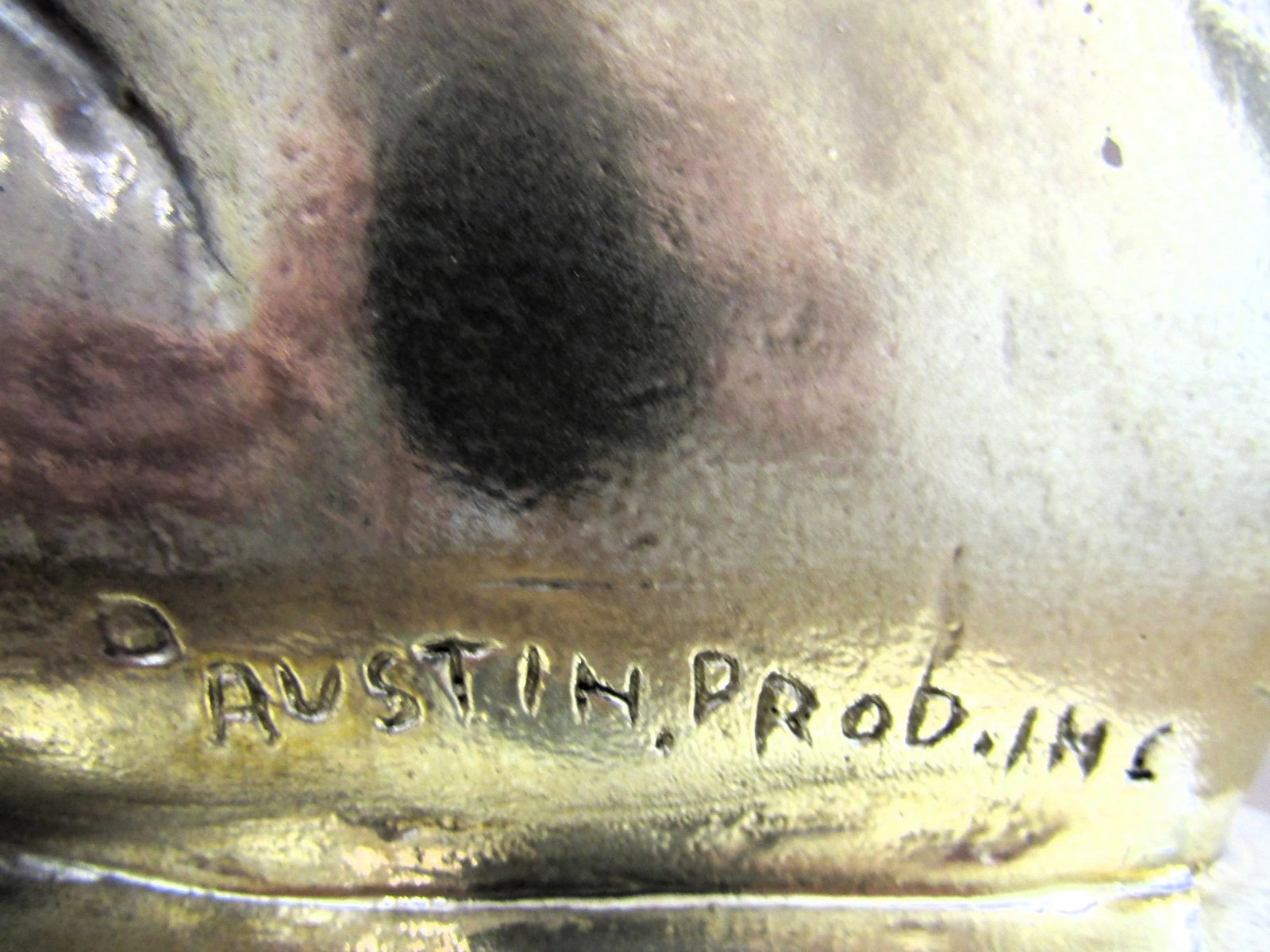 1973 Manuel Carbonell Austin Productions Mother and Child First Kiss Gold Sculpture - 12