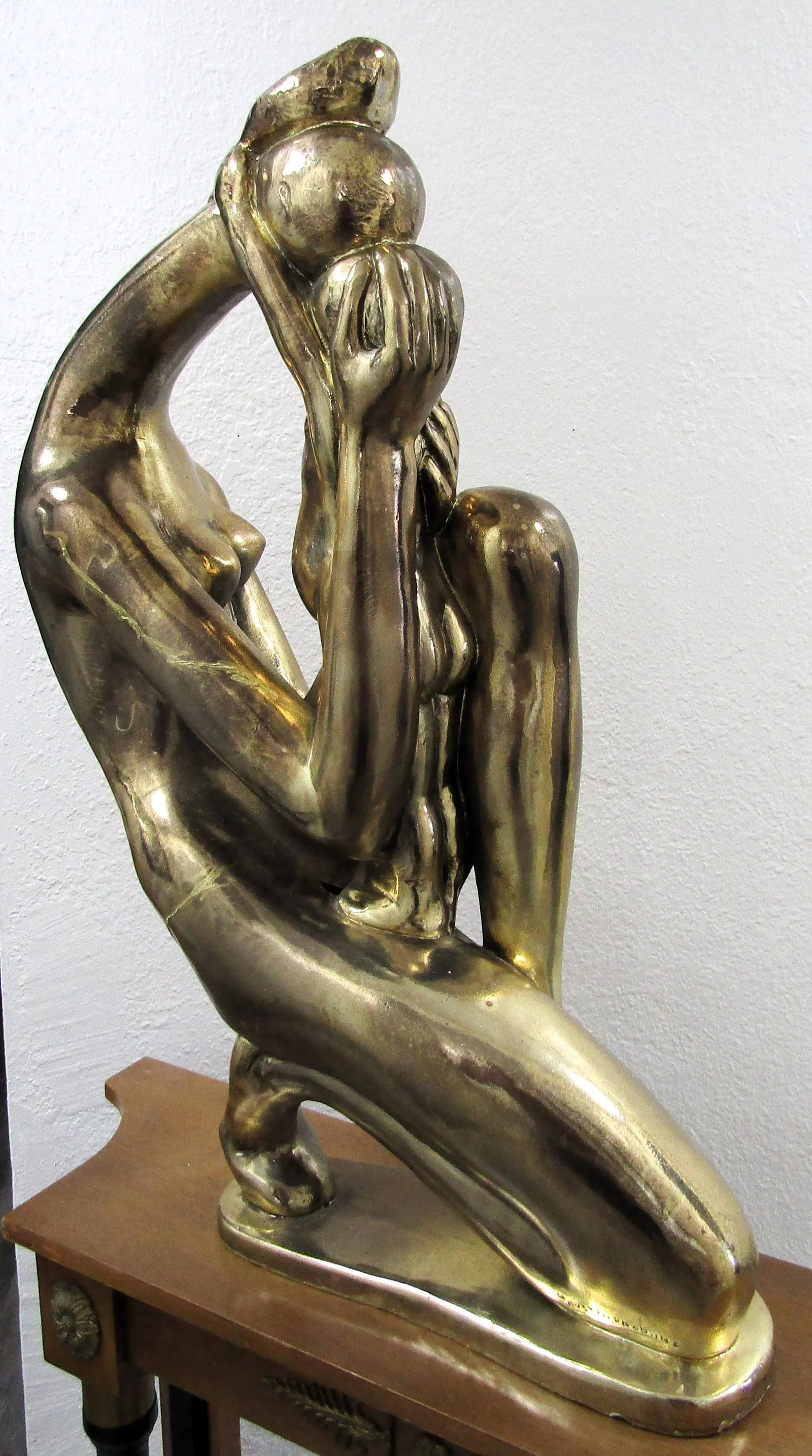 1973 Manuel Carbonell Austin Productions Mother and Child First Kiss Gold Sculpture - 2