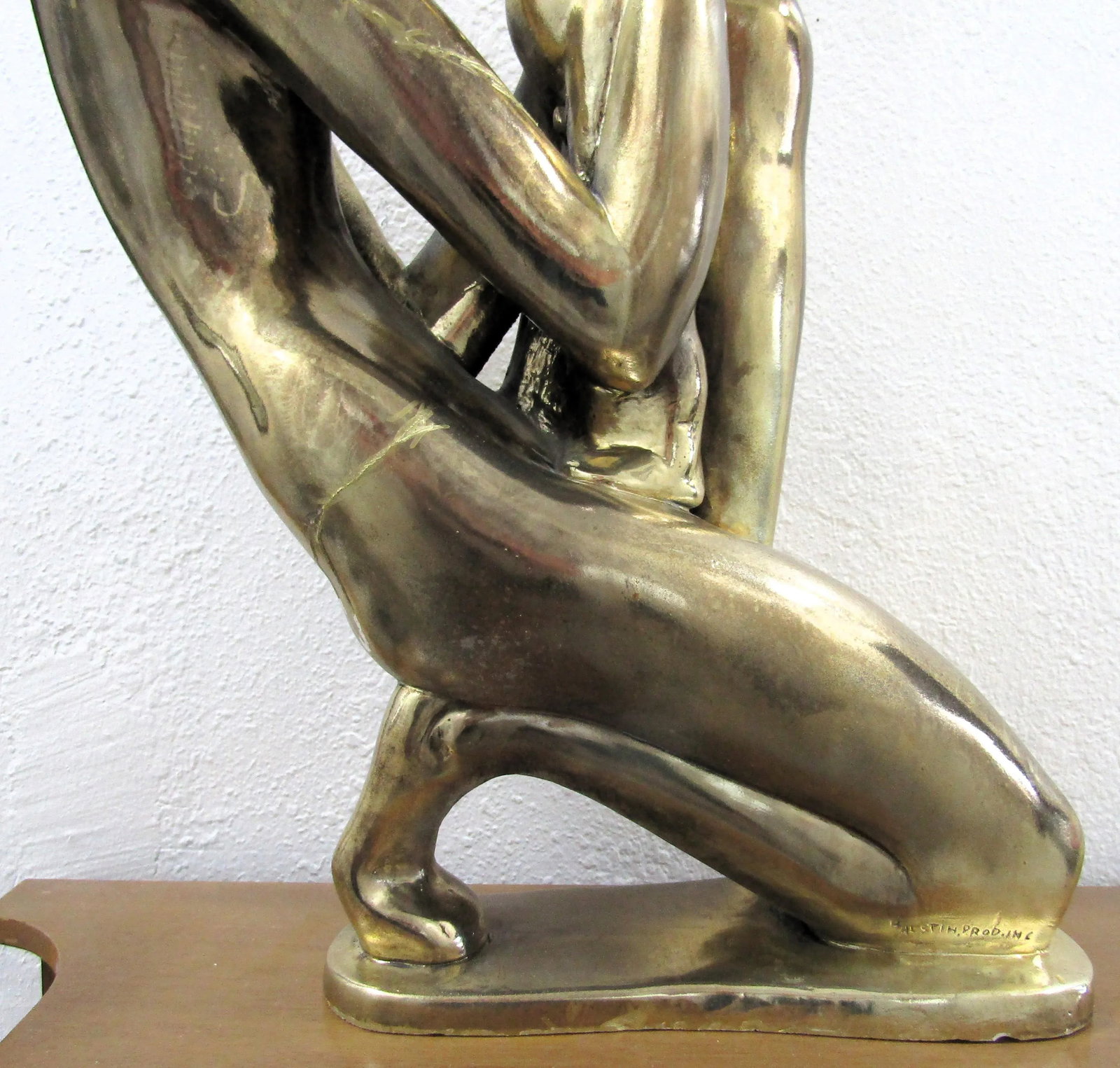 1973 Manuel Carbonell Austin Productions Mother and Child First Kiss Gold Sculpture - 6