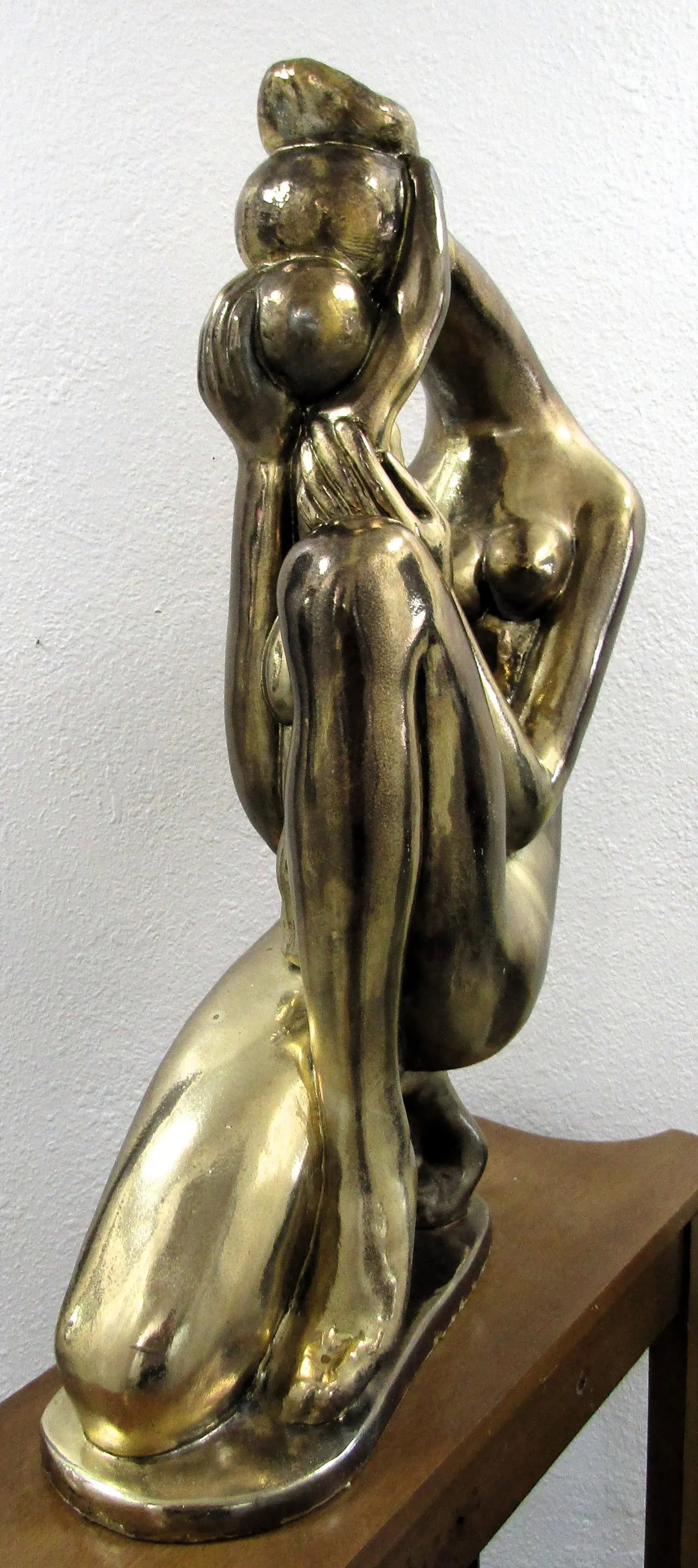 1973 Manuel Carbonell Austin Productions Mother and Child First Kiss Gold Sculpture - 9