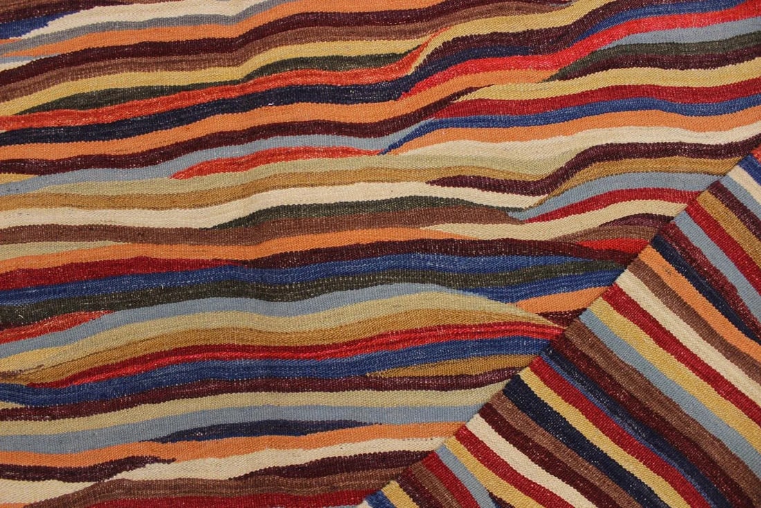 Shabby Chic Kilim Red/Blue Hand-Woven Wool Rug -6'1 X 8'2 - 7