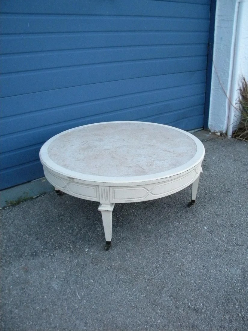 French Round Distressed Painted Coffee Table - 7