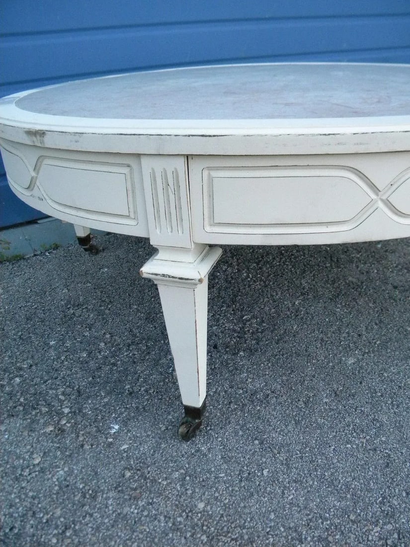French Round Distressed Painted Coffee Table - 9