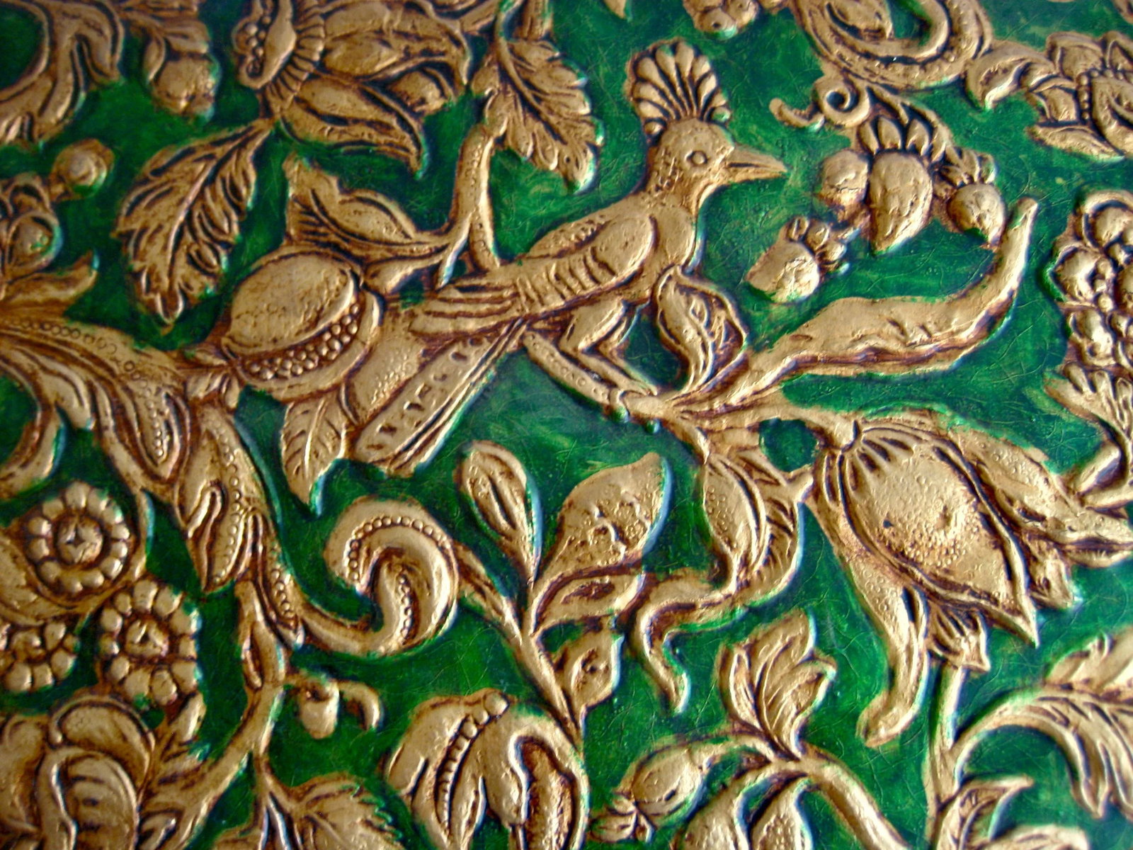 French Emboss Neo-Gothic Wall Paper Roll Cordova Leather Style Late 18 Hundreds - 3