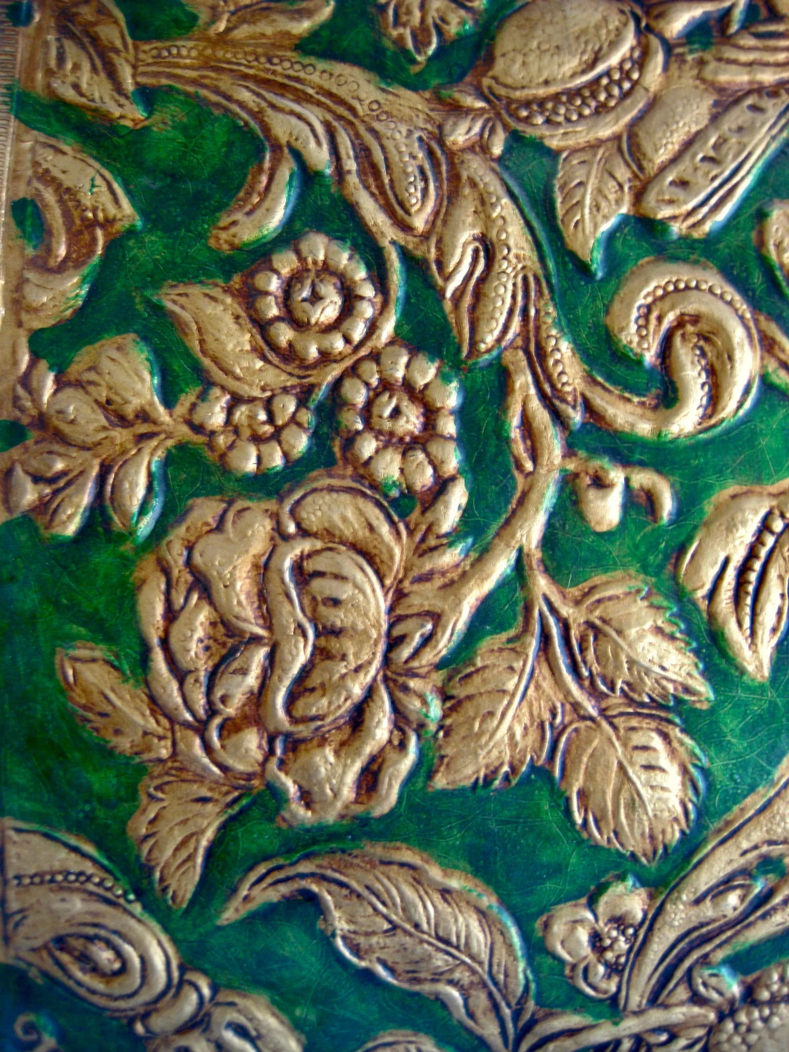 French Emboss Neo-Gothic Wall Paper Roll Cordova Leather Style Late 18 Hundreds - 7