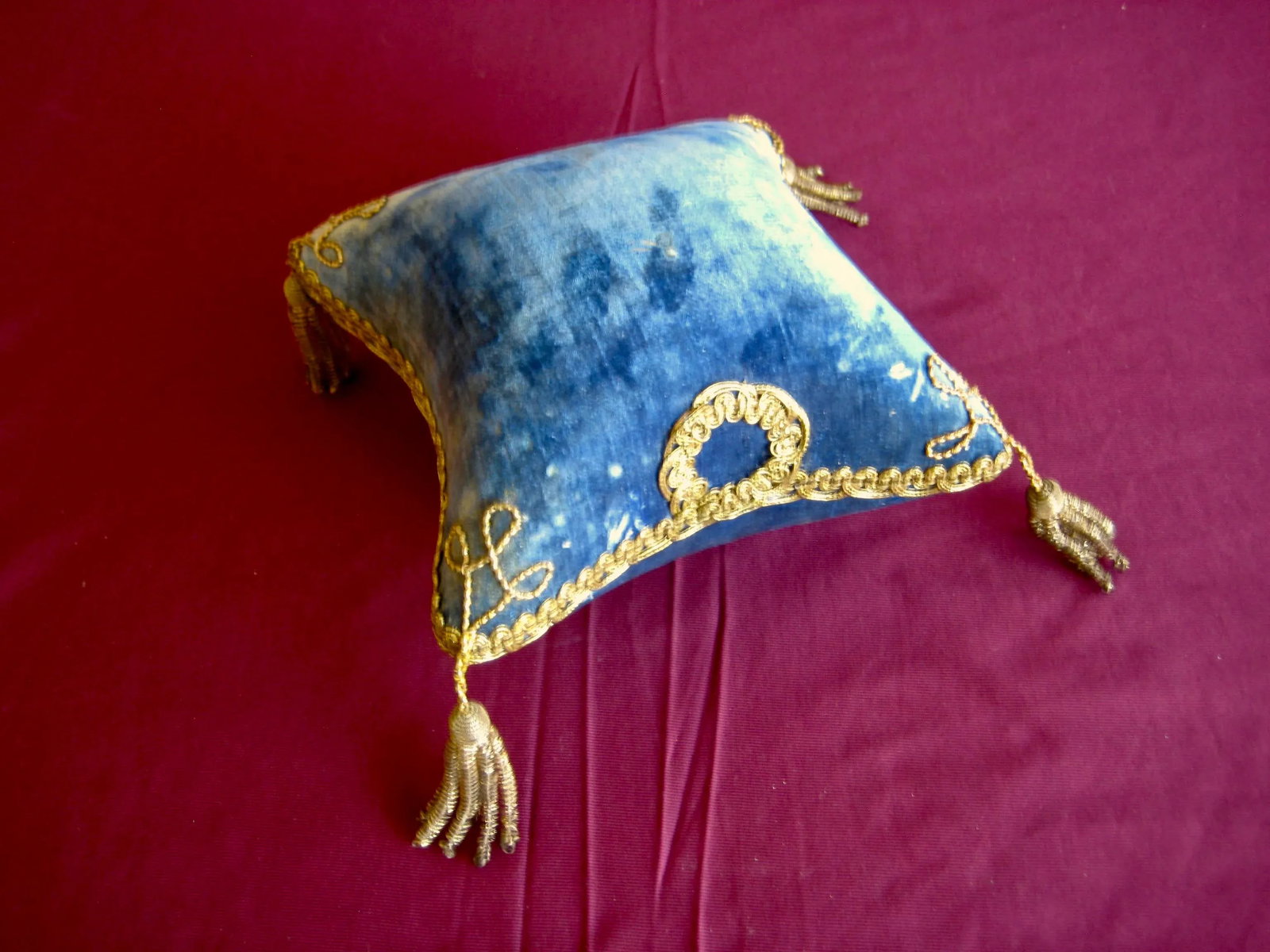 Mid 19th Century French Napoleon III Blue Silk Velvet Display Pillow/Pin Cushion - 2