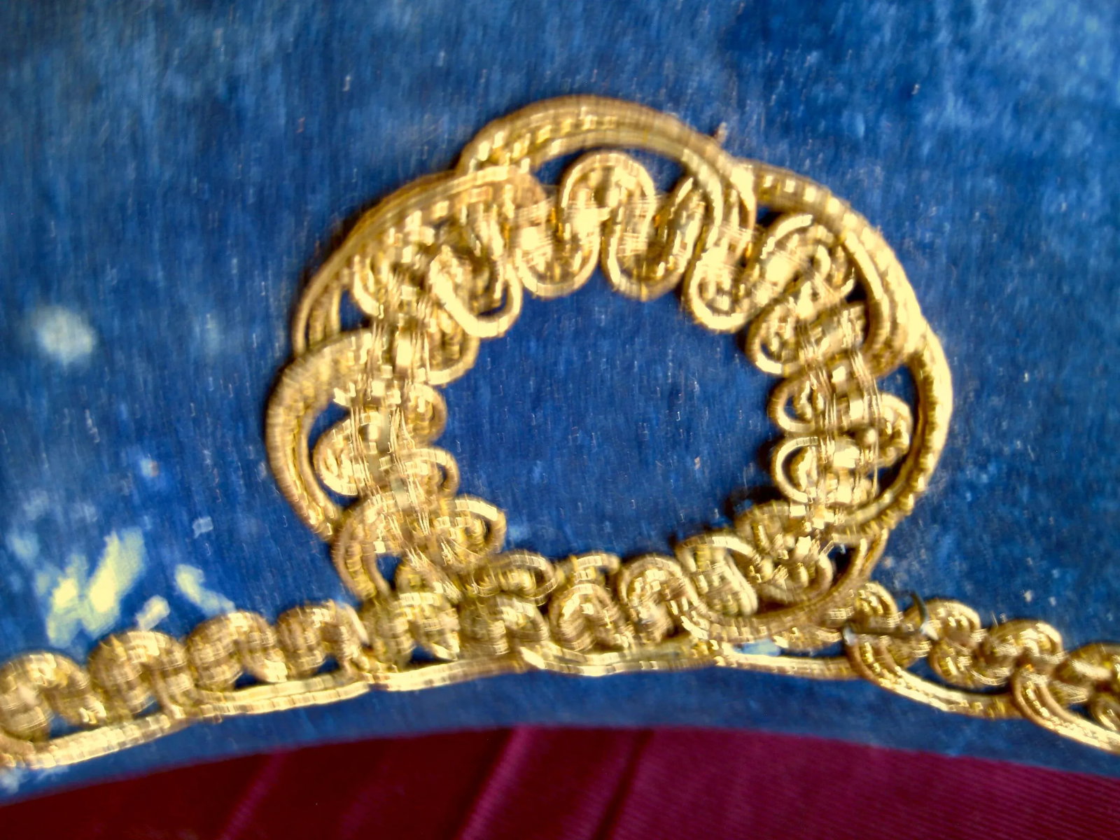 Mid 19th Century French Napoleon III Blue Silk Velvet Display Pillow/Pin Cushion - 4