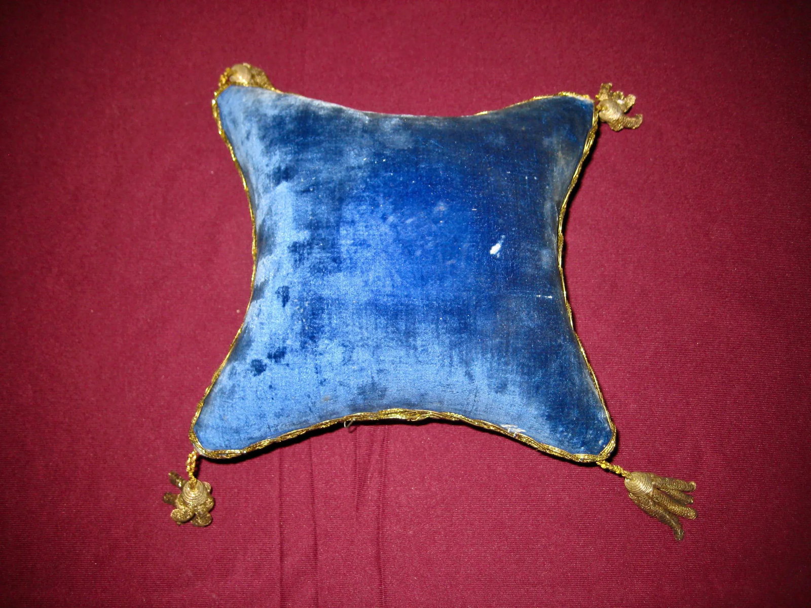 Mid 19th Century French Napoleon III Blue Silk Velvet Display Pillow/Pin Cushion - 6