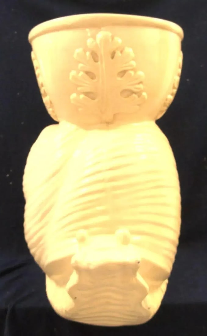 1950s Palm Beach Hollywood Regency Pale Yellow Fiberglass Snail Planter - 2