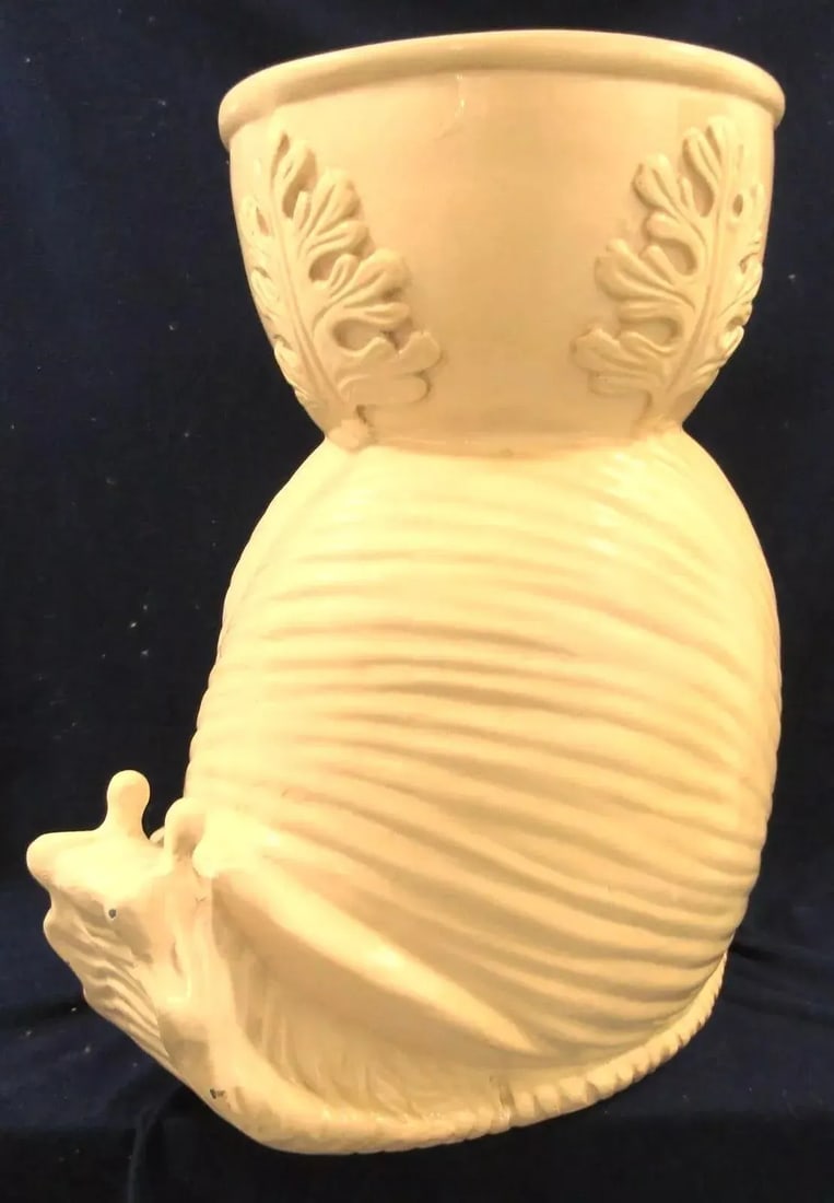 1950s Palm Beach Hollywood Regency Pale Yellow Fiberglass Snail Planter - 3