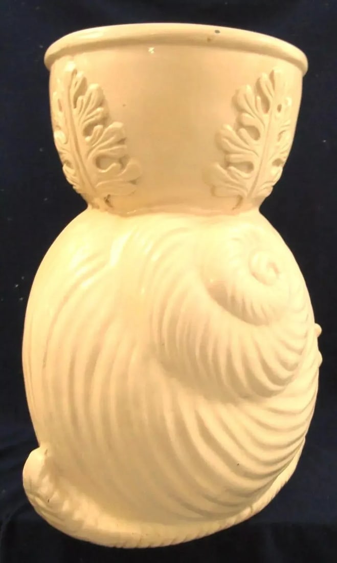 1950s Palm Beach Hollywood Regency Pale Yellow Fiberglass Snail Planter - 7