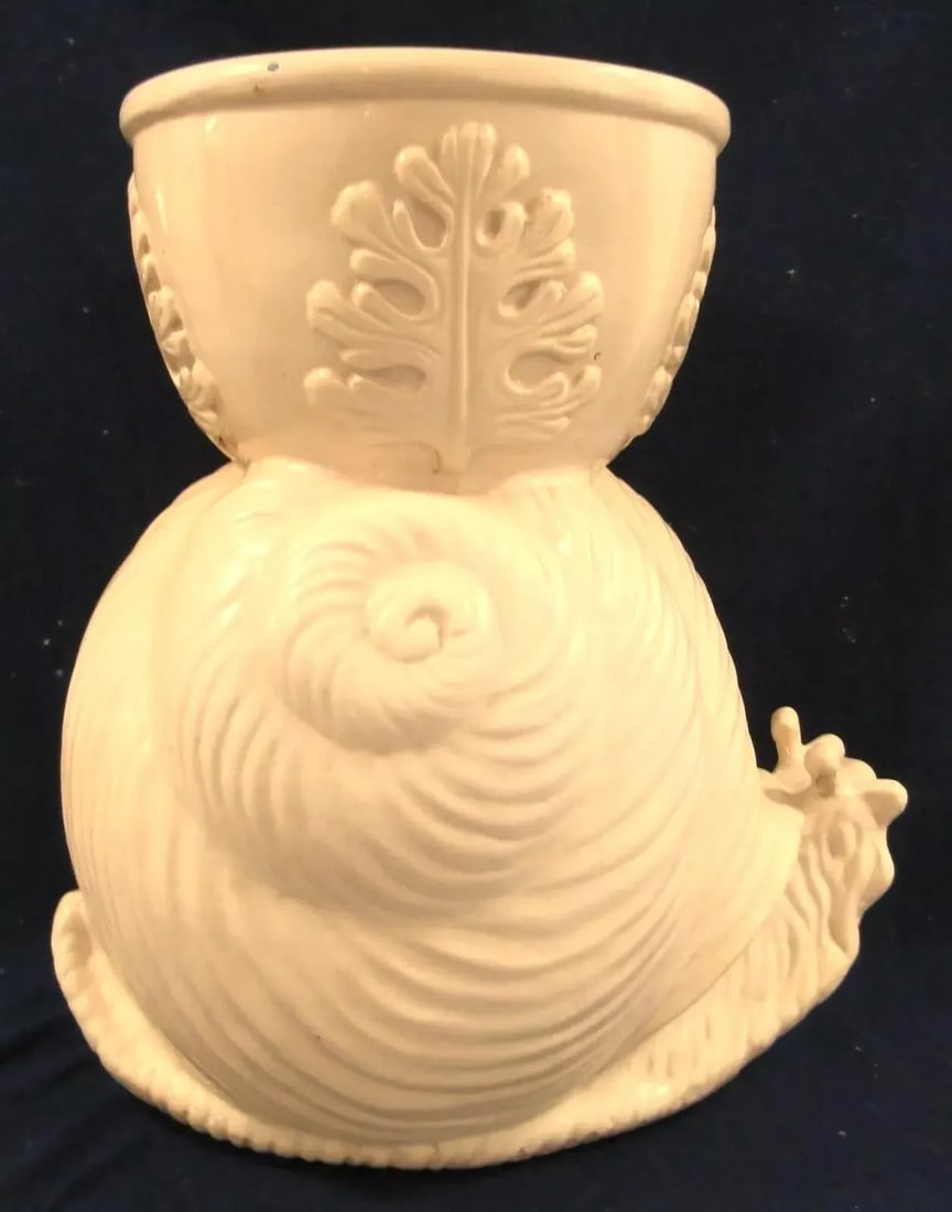 1950s Palm Beach Hollywood Regency Pale Yellow Fiberglass Snail Planter - 8