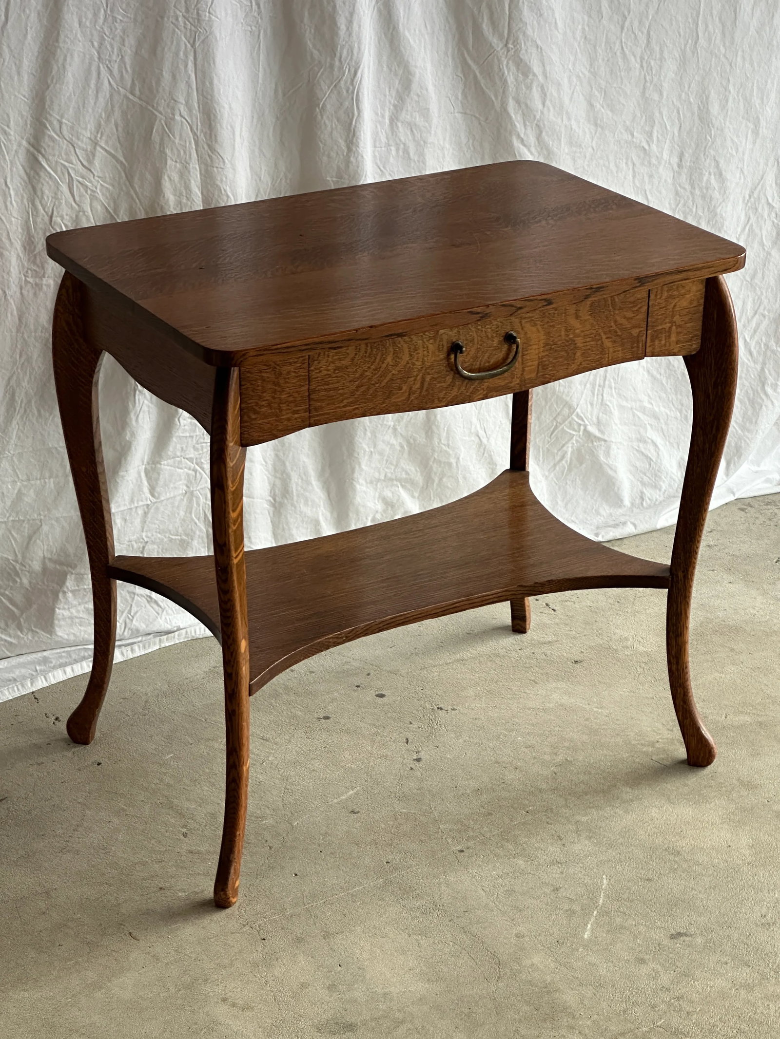 American Tiger Oak Side Table W. Shelf - 2