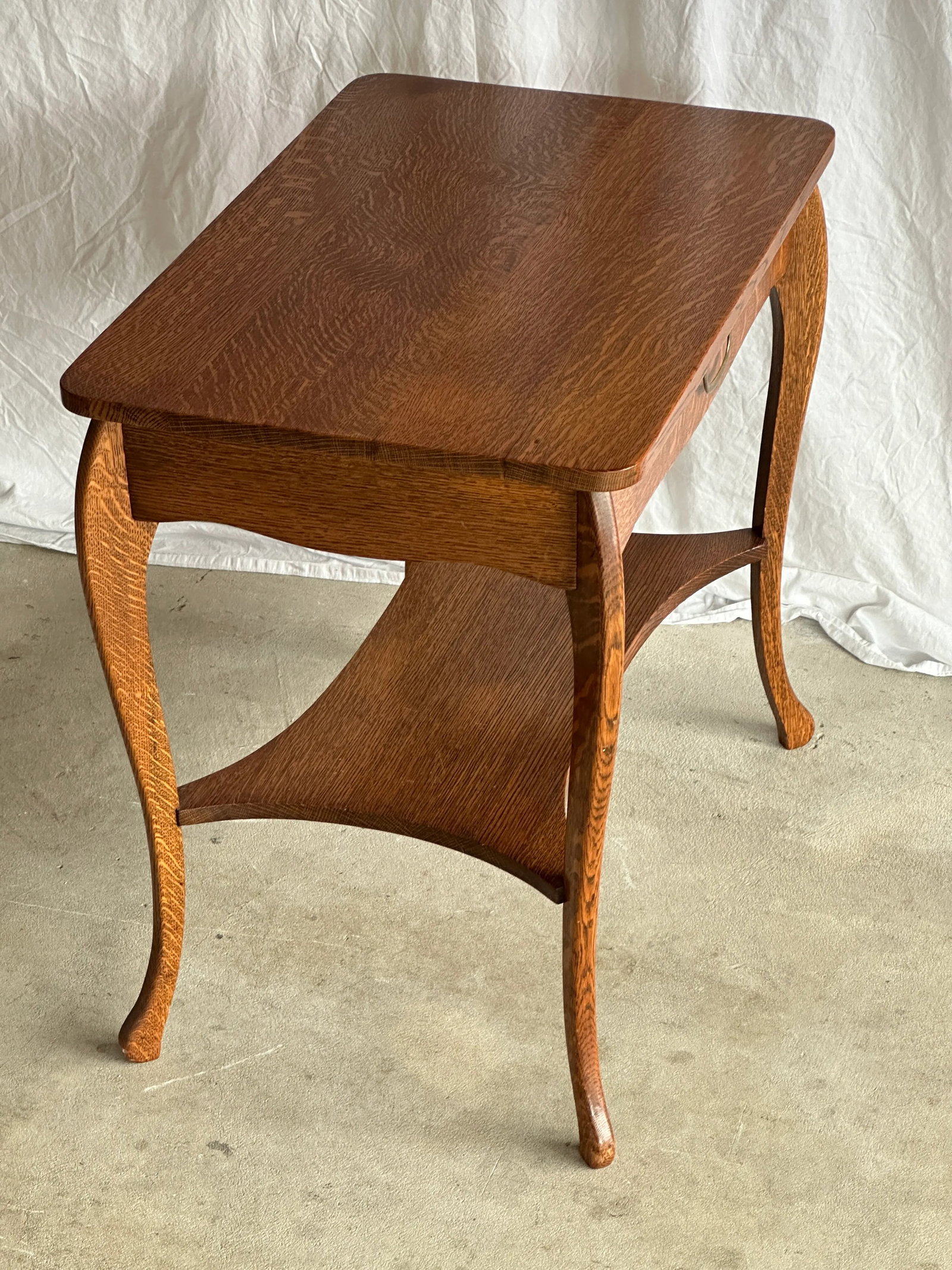 American Tiger Oak Side Table W. Shelf - 6