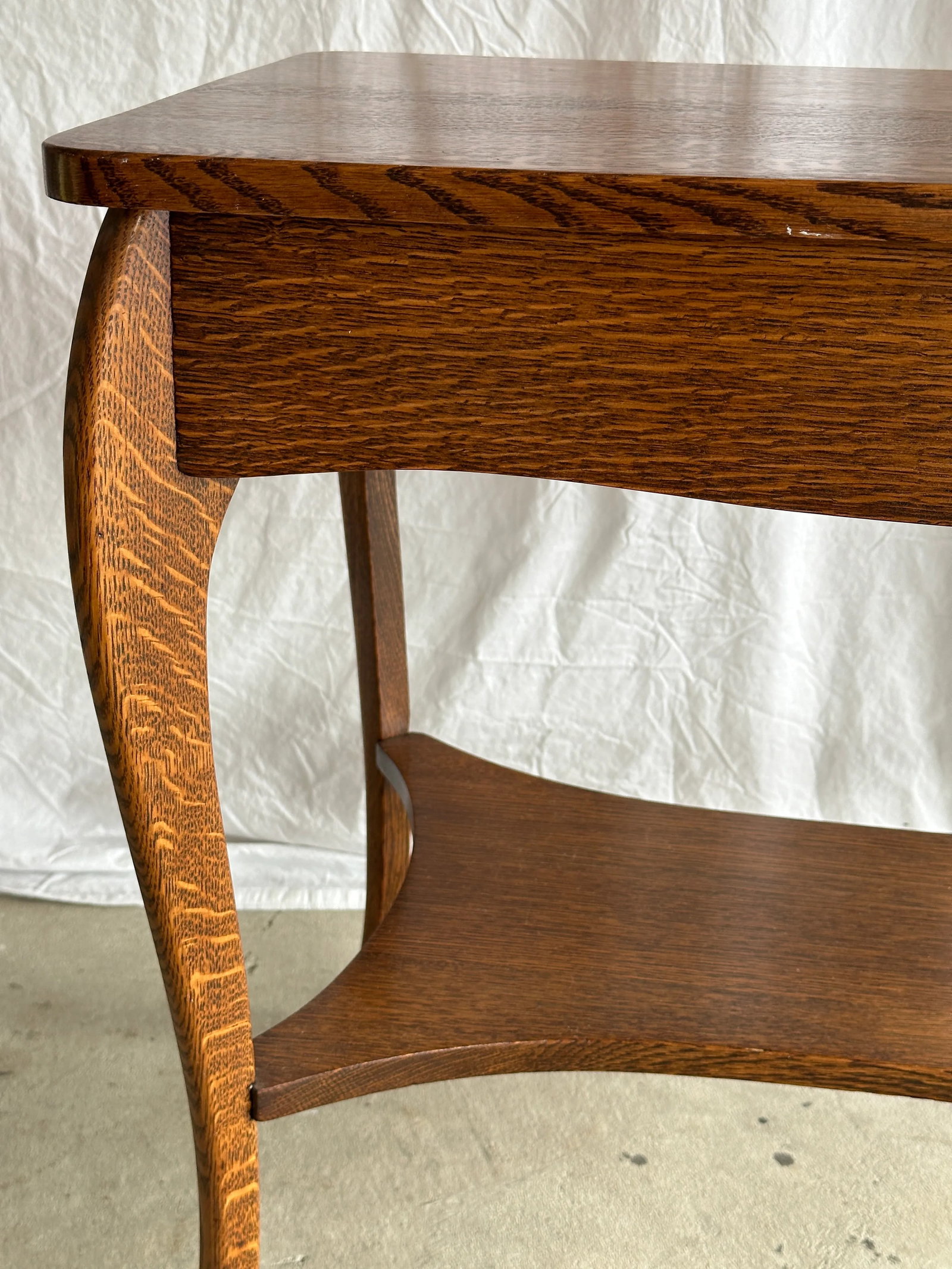 American Tiger Oak Side Table W. Shelf - 8