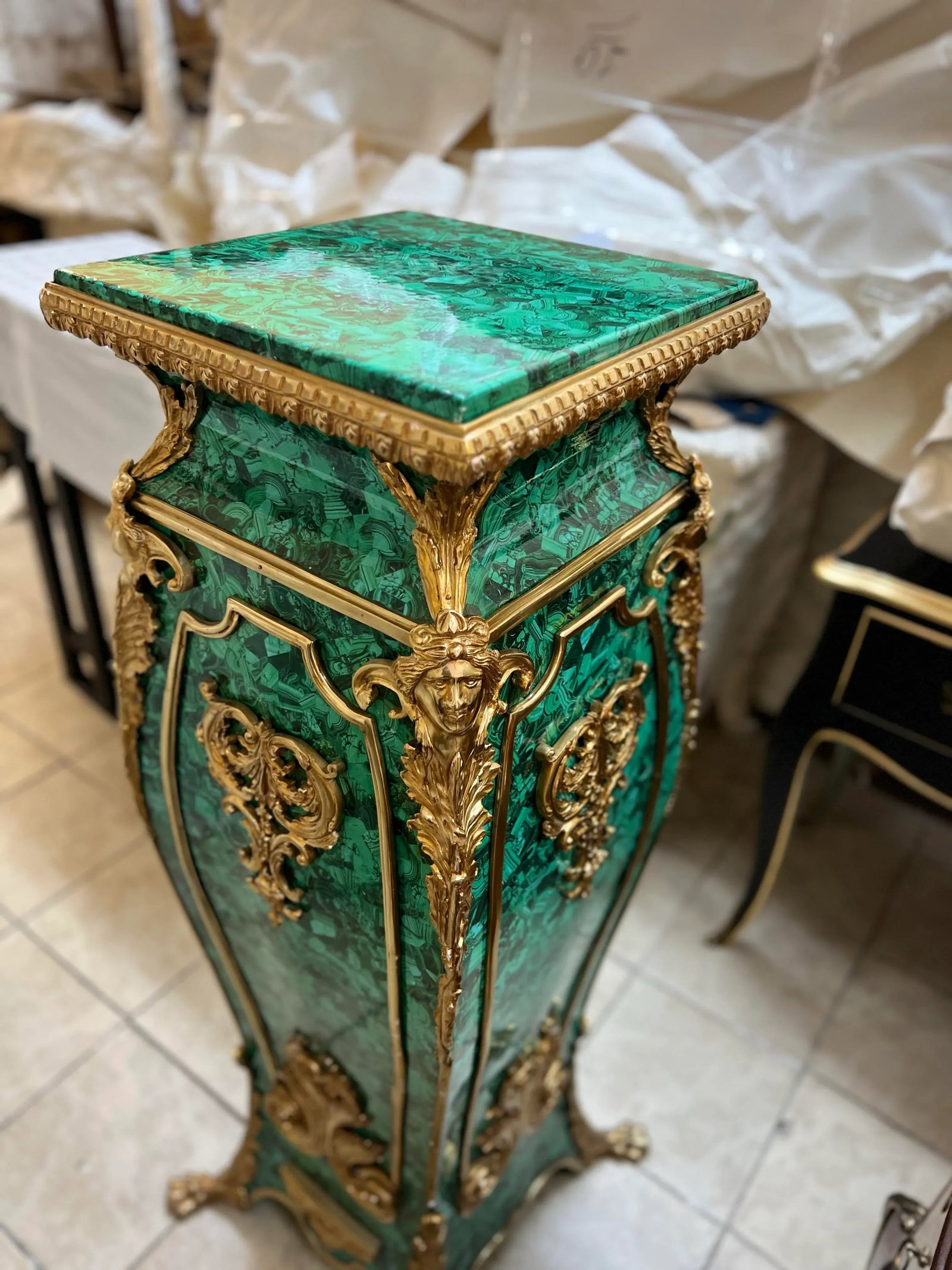 Vintage Faux Malachite Wood Pedestal - 4