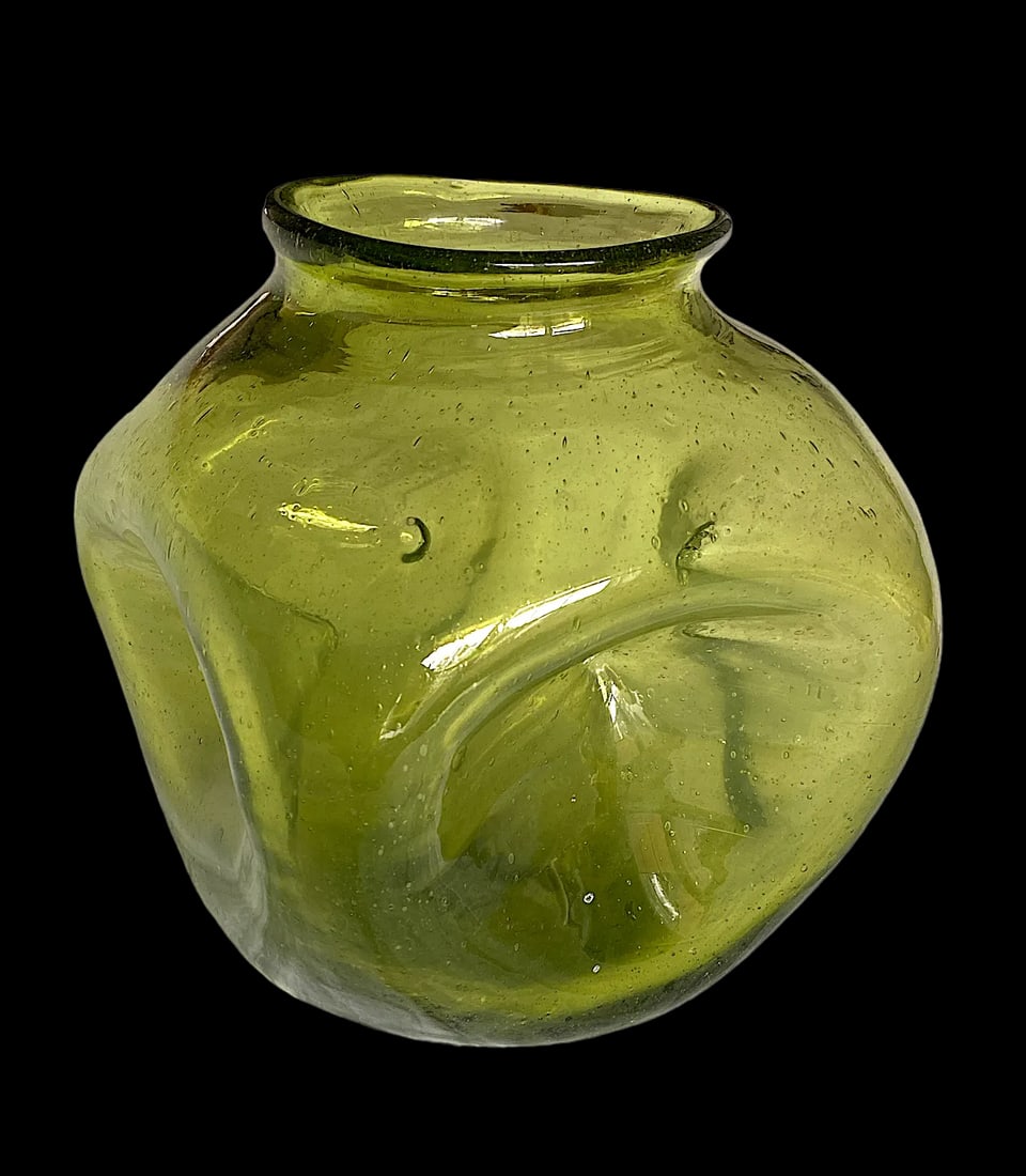 Large 1950s Winslow Anderson for Blenko Attributed Dimpled Lime Green Chartruse Art Glass Vessel - 3