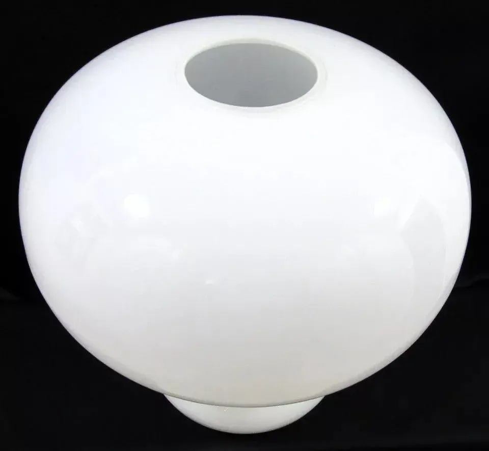 Vintage White Art Glass Mushroom Table Lamp Circa 1960s Attributed to Murano - 3