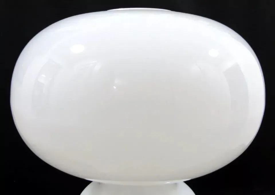 Vintage White Art Glass Mushroom Table Lamp Circa 1960s Attributed to Murano - 6