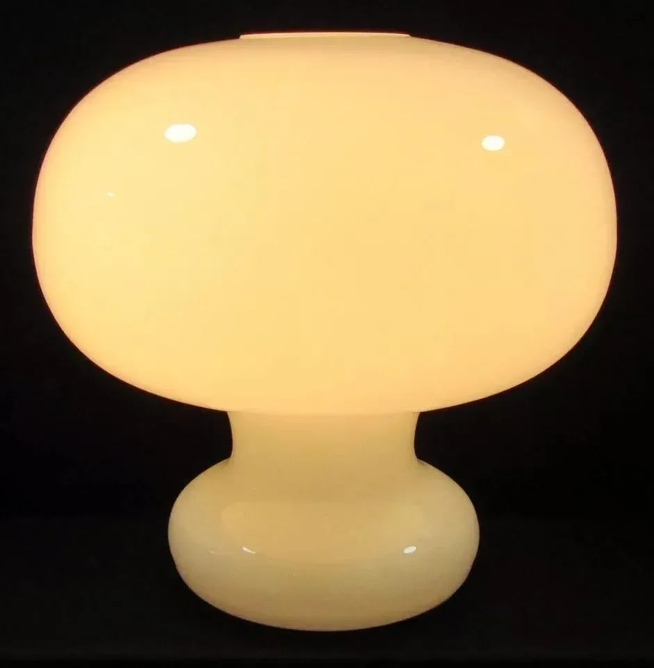 Vintage White Art Glass Mushroom Table Lamp Circa 1960s Attributed to Murano - 8