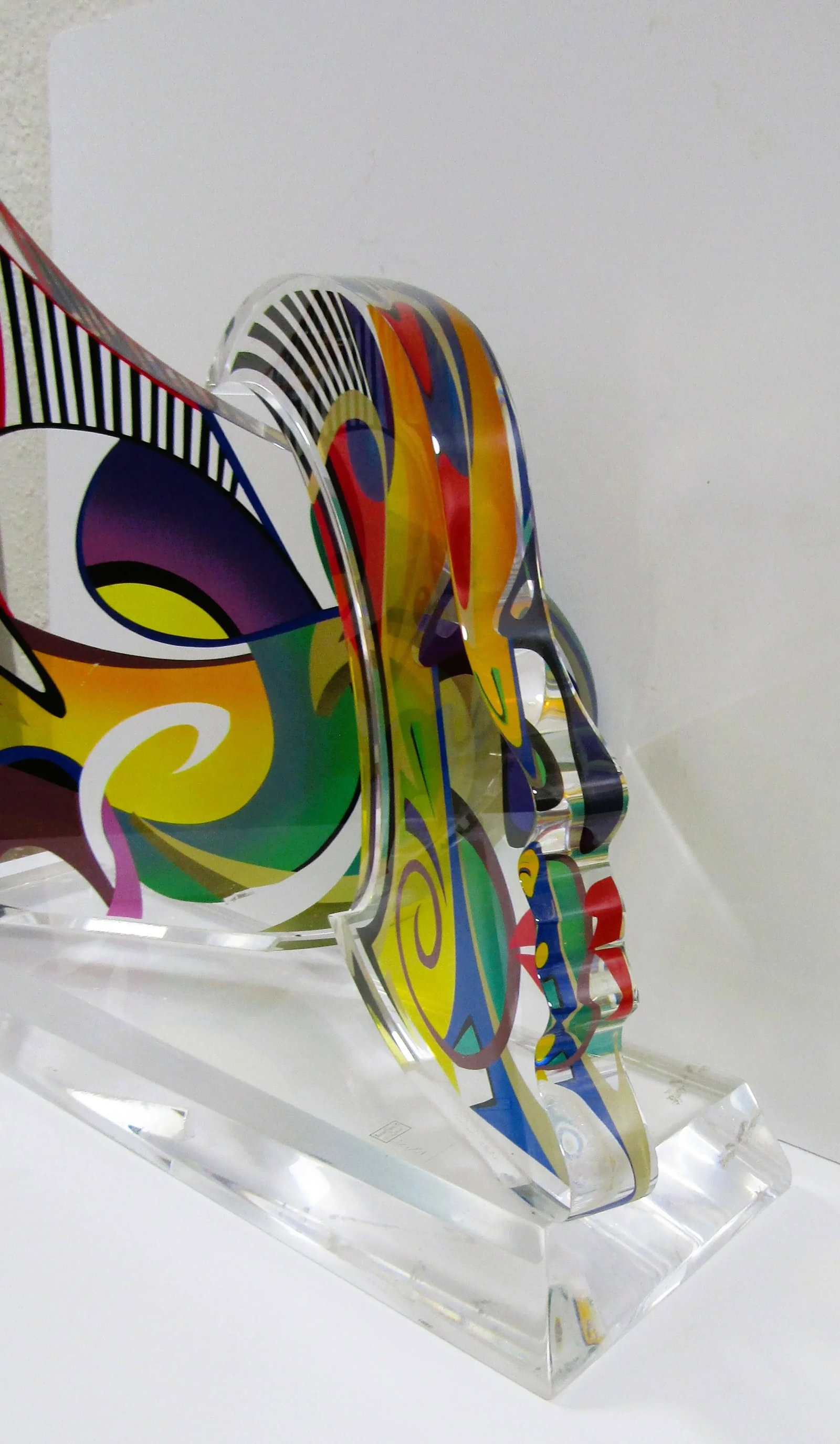 1990s Large Shlomi Haziza Signed Double Impression Acrylic Lucite Sculpture Two Faces - 7