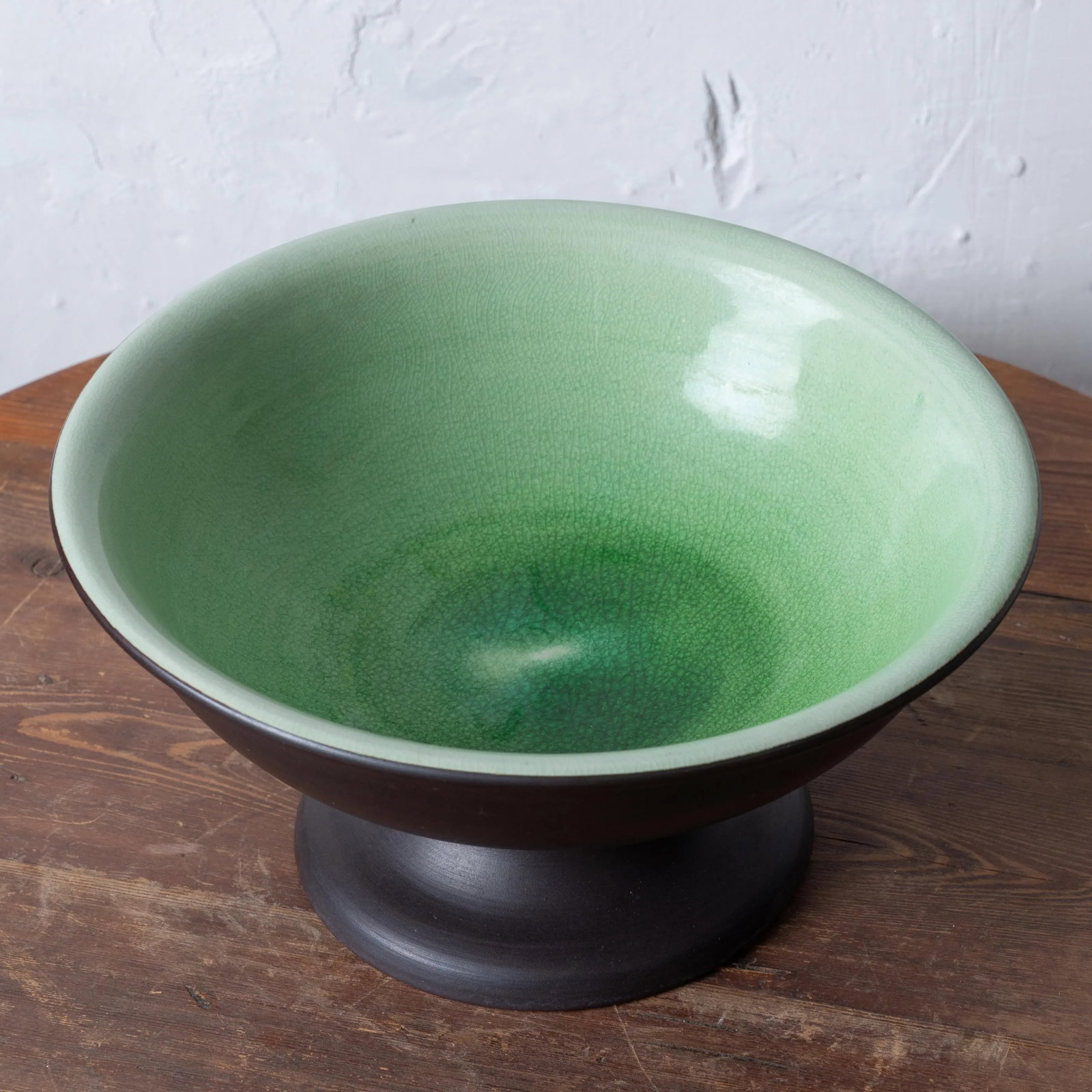 Japanese Green Crackle Glazed Footed Serving Bowl, Mid-20th Century - 2
