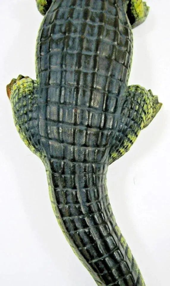 Antique Large Cast Iron Alligator Sculpture With Original Paint 29.5 in Long - 15