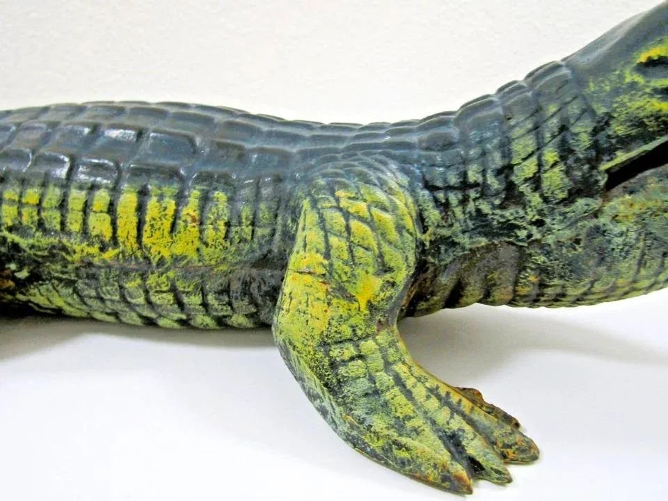 Antique Large Cast Iron Alligator Sculpture With Original Paint 29.5 in Long - 5