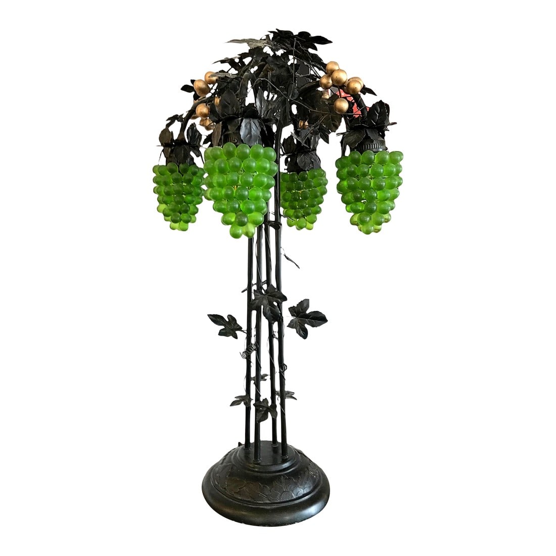 Large Italian Chandelier Style Grapevine Table Lamp W/Green Grape Clusters: Large Italian Chandelier Style Grapevine Table Lamp w/Green Grape Clusters This is an exceptional vintage grape cluster chandelier lamp. It features four bunches of green grapes that cluster around li