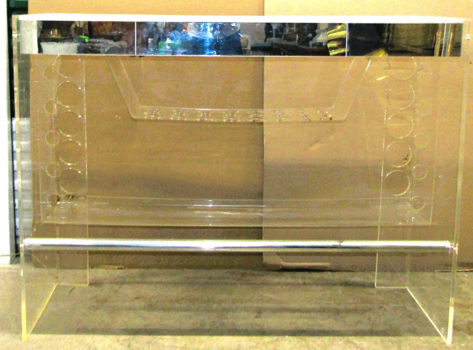 Large Luigi Bardini Mid-Century Modern Illuminated Lucite Bar With Drawer - 13