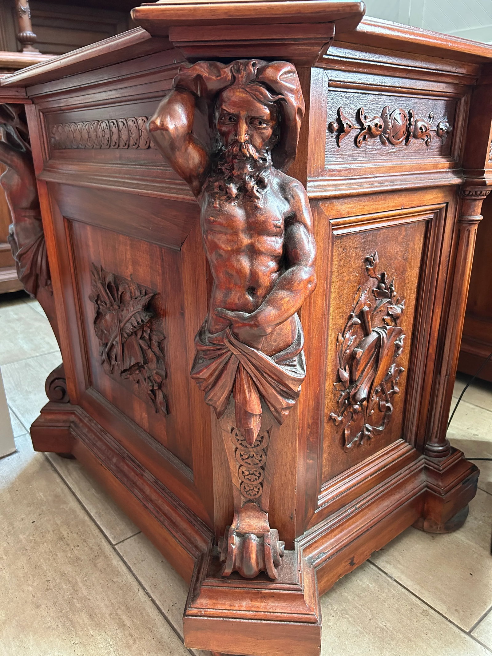 Antique Renaissance Revival Executive Desk - 4