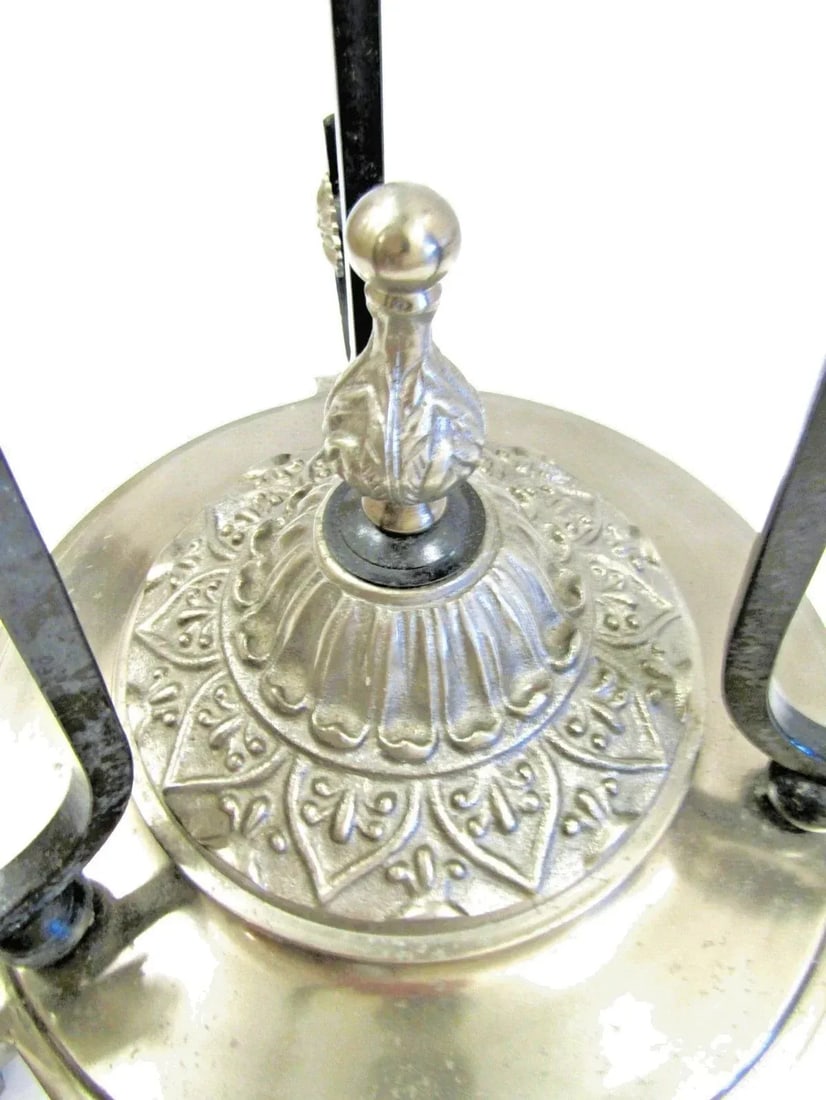 Gorgeous Verdi Gris Circular Neoclassical Italian Gueridons Glass Top Table - 12