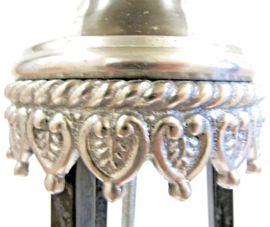 Gorgeous Verdi Gris Circular Neoclassical Italian Gueridons Glass Top Table - 14